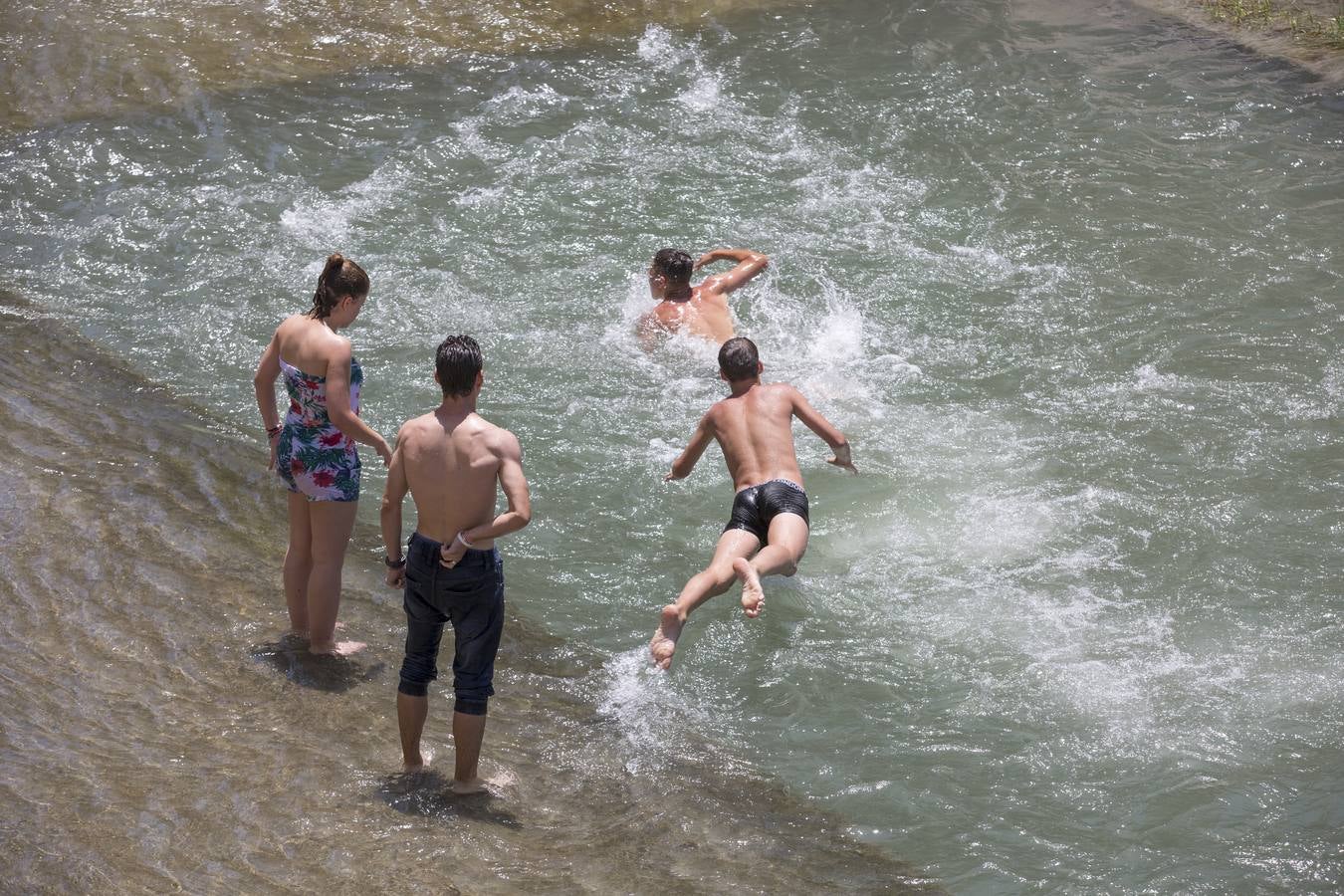 Granada sucumbe a la ola de calor