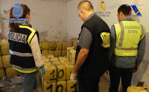 Cae en Granada una organización criminal dedicada al tráfico internacional de drogas