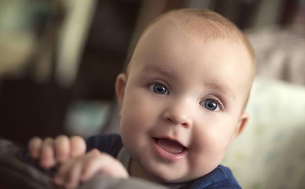 Sólo un bebé almeriense recibe el apellido de la madre en el primer mes sin preferencia