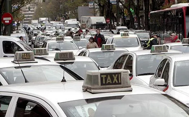 Una pareja indemnizará a un taxista por hacer un 'simpa' de 800 kilómetros