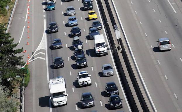 Retenciones en una autopista. 