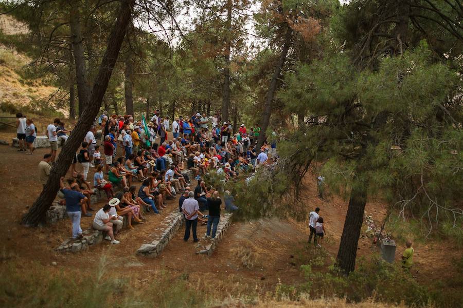 Las asociaciones de la memoria pidieron ayer una señalética cultural para el 'último paseo' de Lorca y un Centro de Interpretación en Víznar