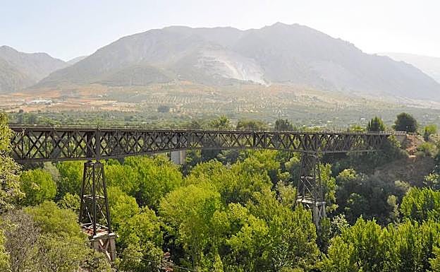 El 'Puente de Lata' de Dúrcal cumple 93 años