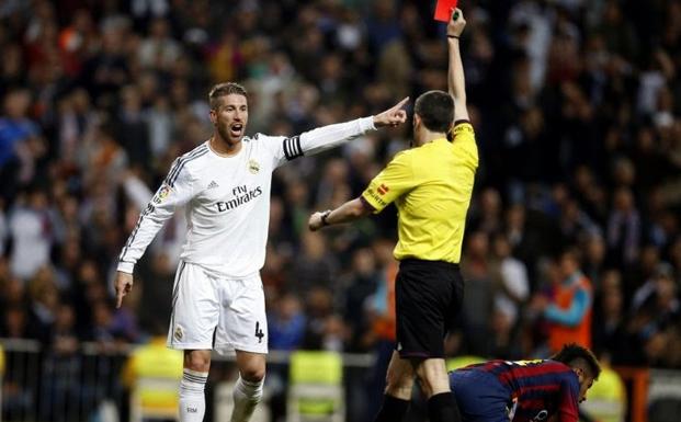 Ramos ha sido expulsado en cinco 'clasicos' contra el Barcelona, uno de ellos en 2014.