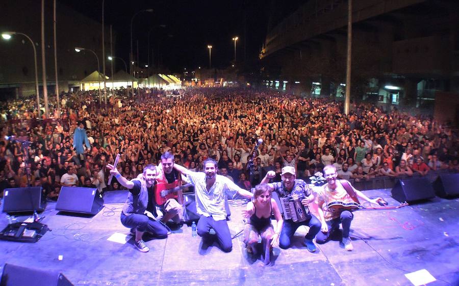 La Mari protagonizó un concierto con tintes de despedida en una noche llena de energía en el Zaidín