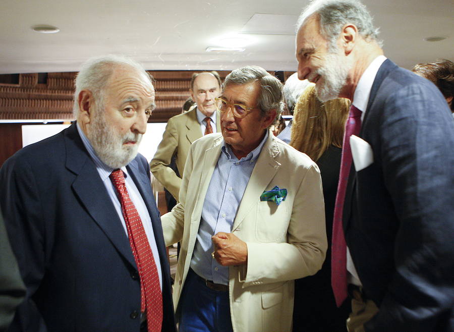 El grupo de comunicación reúne a Felipe González, José María Aznar y José Luis Rodríguez Zapatero