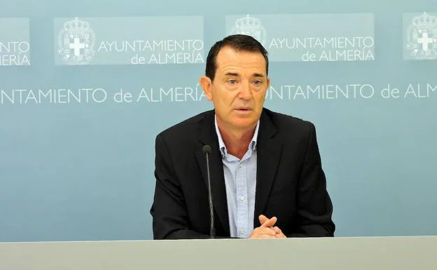 El PSOE de Almería exige al alcalde que reclame al Gobierno el antiguo edificio del CSIC para su uso como "referente cultural"