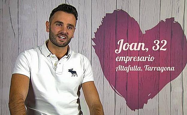 El 'Christian Grey español' pasa por 'First Dates'