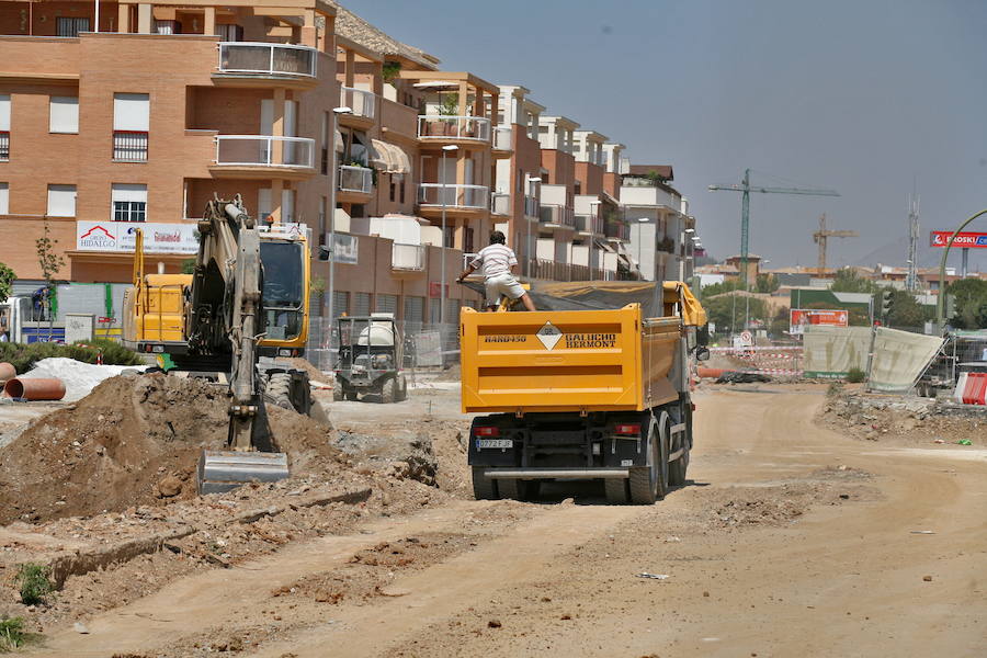 Avance inicial de las obras en el tramo entre Albolote y Maracena, en el verano de 2007, hace ya diez años.