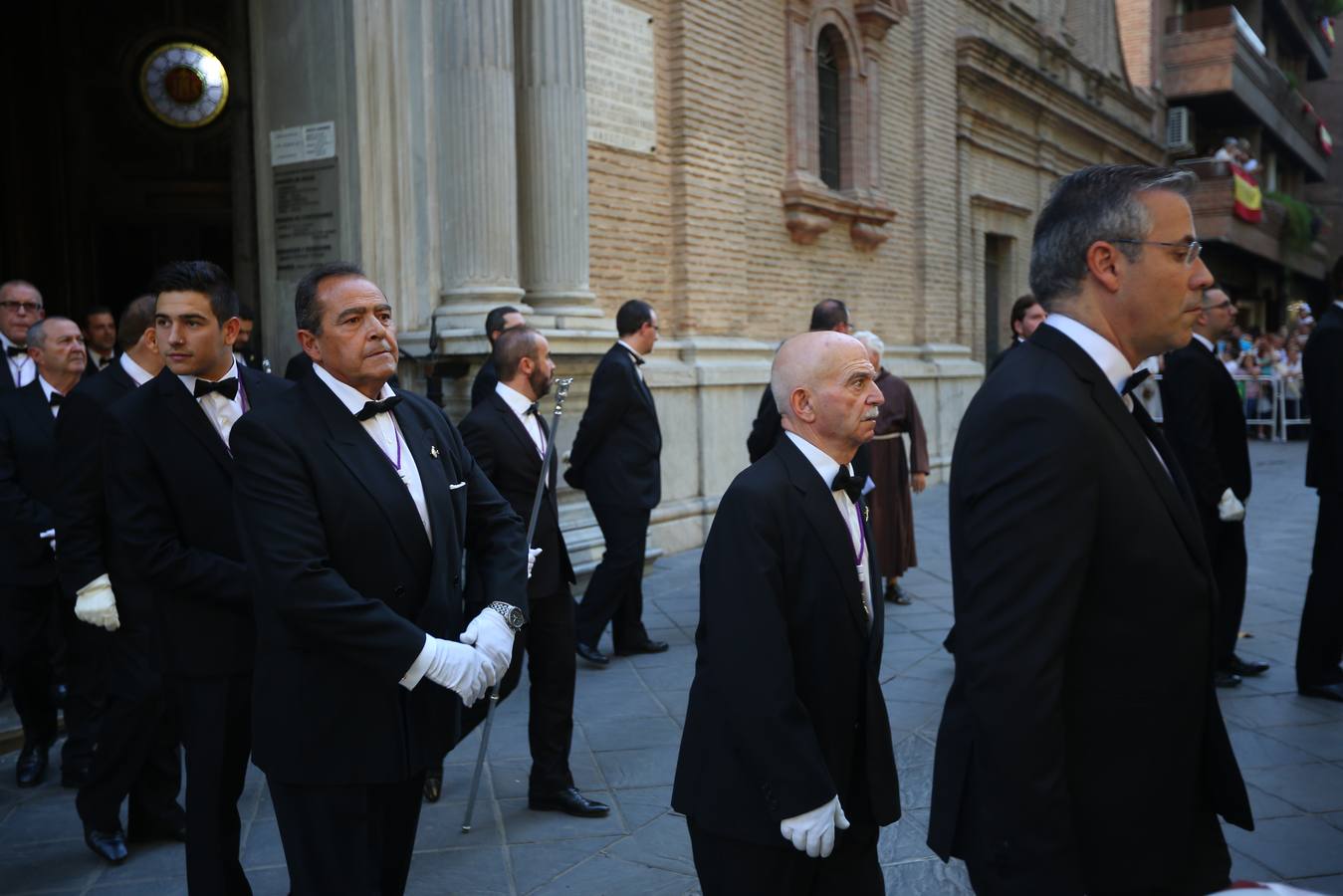 Como cada año la Virgen de las Angustias recorrió las principales vías de la capital acompañada por miles de devotos en una estampa que se repite cada último domingo de septiembre