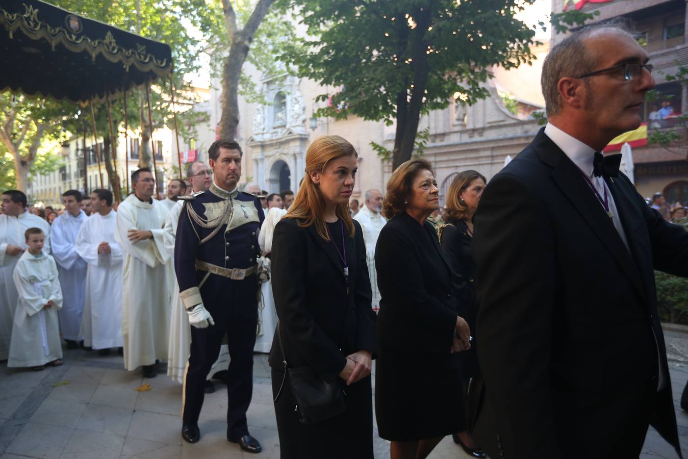 Como cada año la Virgen de las Angustias recorrió las principales vías de la capital acompañada por miles de devotos en una estampa que se repite cada último domingo de septiembre