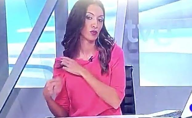 La pillada en pleno directo a una presentadora de TVE revoluciona las redes