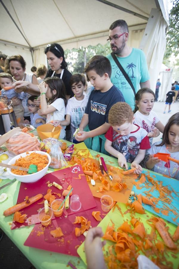 Miles de granadinos participaron este viernes en los actos con motivo de la Noche de los Investigadores