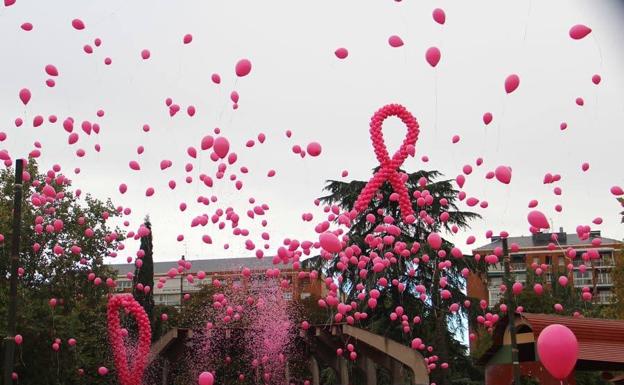 "La supervivencia al cáncer de mama supera el 90% con un diagnóstico precoz"