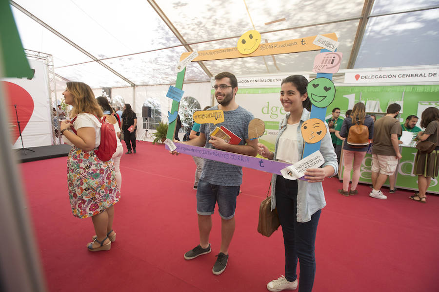 Los paseíllos universitarios en el Campus de Fuentenueva acogen estas jornadas