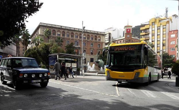 JeC critica la "subida en un 15%" del precio del autobús urbano para la Feria de San Lucas