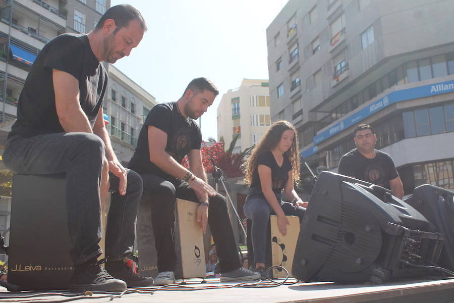 La segunda jornada de la Feria de San Lucas ha traído consigo bailes, teatro y música en las calles del centro jienense