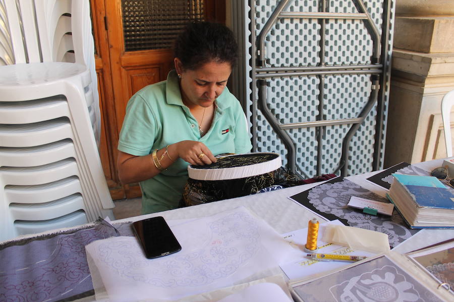 La segunda jornada de la Feria de San Lucas ha traído consigo bailes, teatro y música en las calles del centro jienense