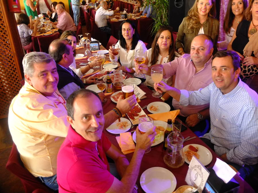 Llega San Lucas, día grande, tras una jornada de alta tensión política en el recinto de La Vestida | Buen ambiente en el ferial en la víspera de un festivo que se prevé pasado por agua desde el mediodía