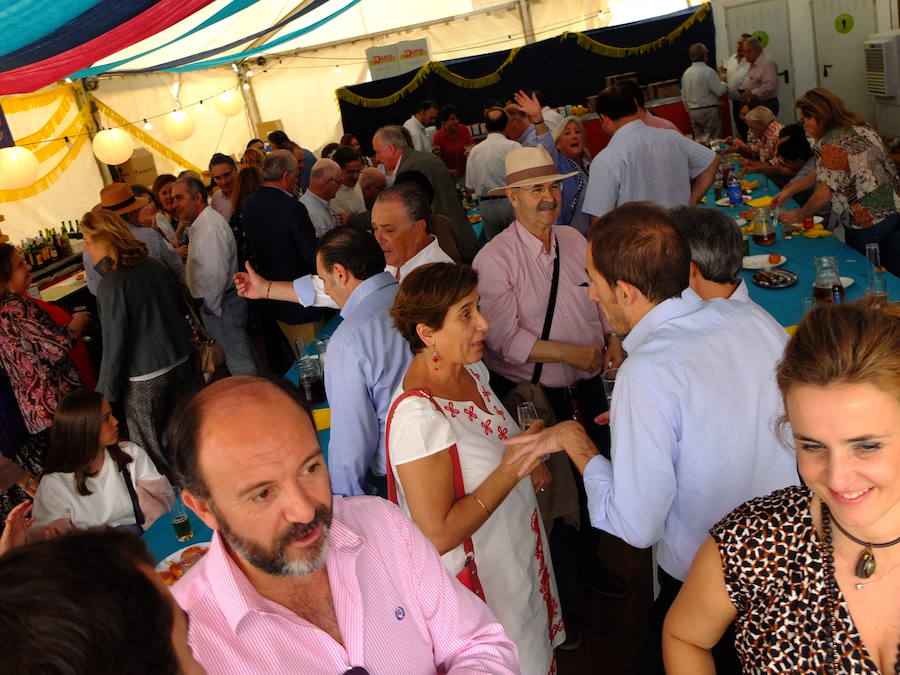 Llega San Lucas, día grande, tras una jornada de alta tensión política en el recinto de La Vestida | Buen ambiente en el ferial en la víspera de un festivo que se prevé pasado por agua desde el mediodía