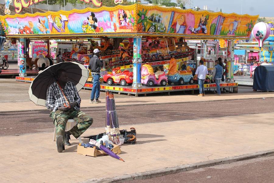 Jaén calma su sed en una jornada de menos a más en cuanto a afluencia y buena temperatura pese a la lluvia; pasamos el ecuador de la feria, hoy siguen la celebraciones