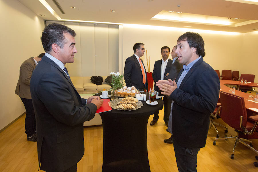 IDEAL y la Cámara de Comercio de Granada celebran una nueva edición de sus desayunos formativos