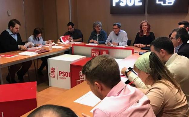 Entrena preside la primera reunión de la nueva ejecutiva provincial del PSOE