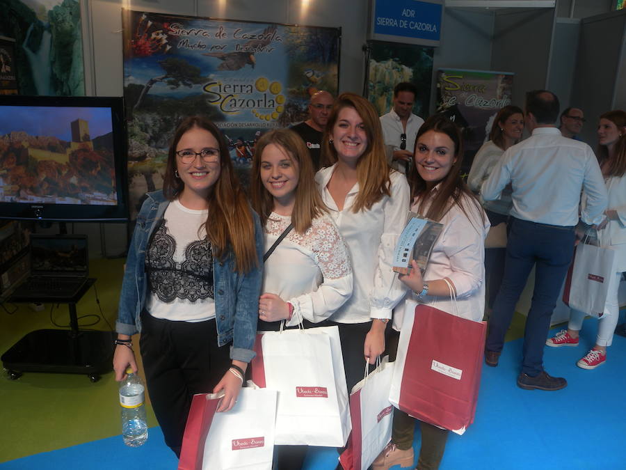 La Junta apuesta por reforzar la comercialización exterior del turismo de interior e internacionalizar las pymes