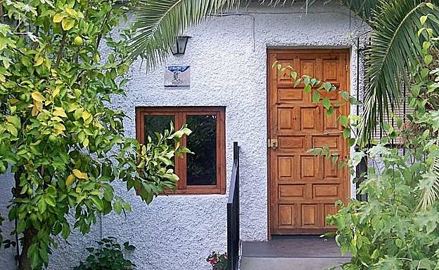 Una de las casas rurales del Barranco de la Salud.