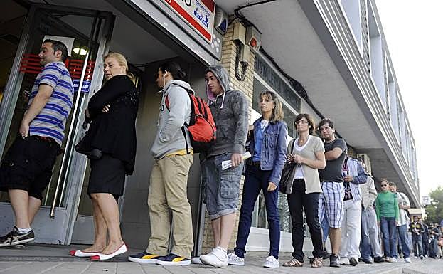 Cataluña, a la cabeza del aumento del paro en octubre