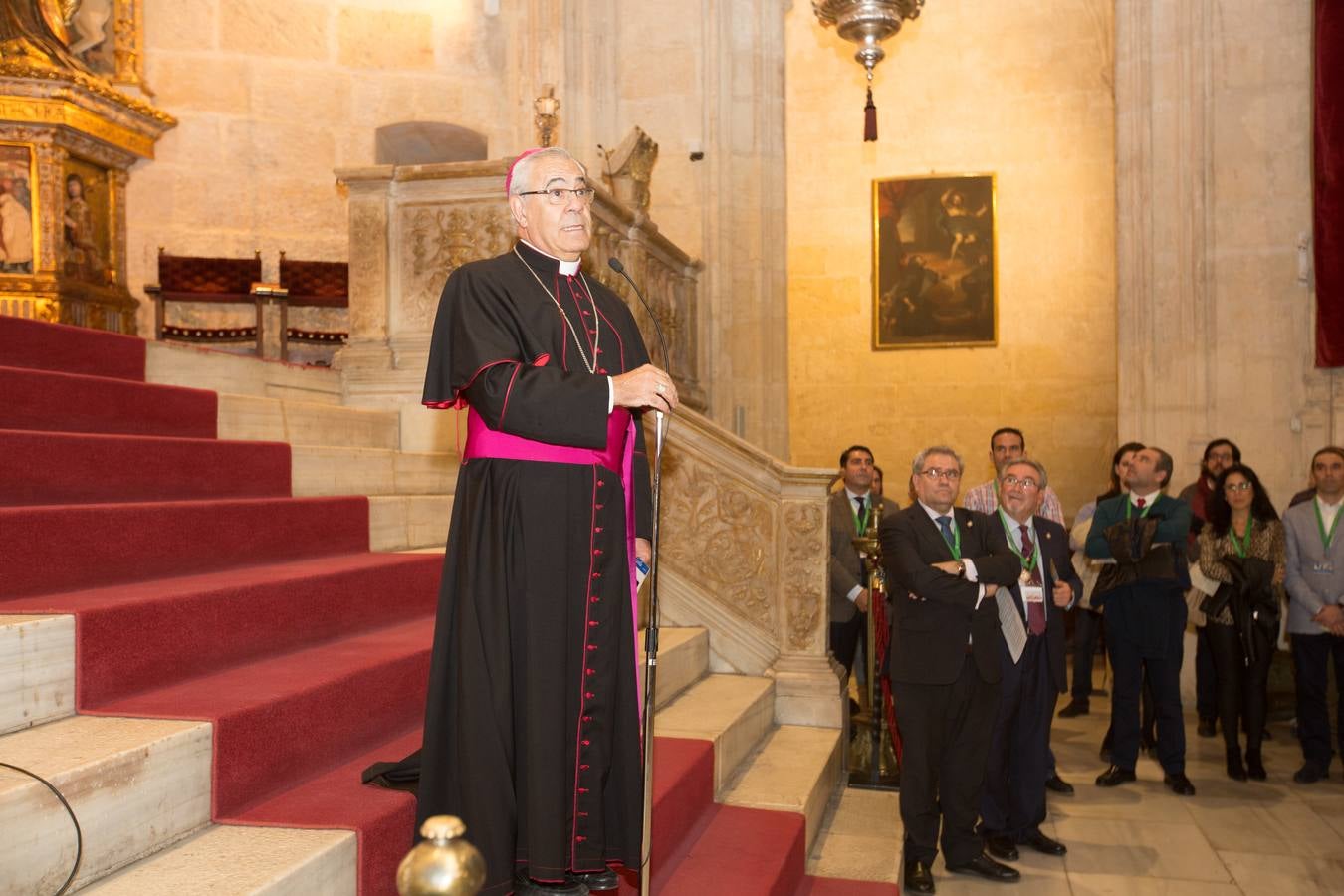 Granada es, desde la tarde de ayer, el epicentro nacional de la devoción mariana al momento iconográfico en el que la Virgen recibe el cuerpo sin vida de su hijo entre los brazos