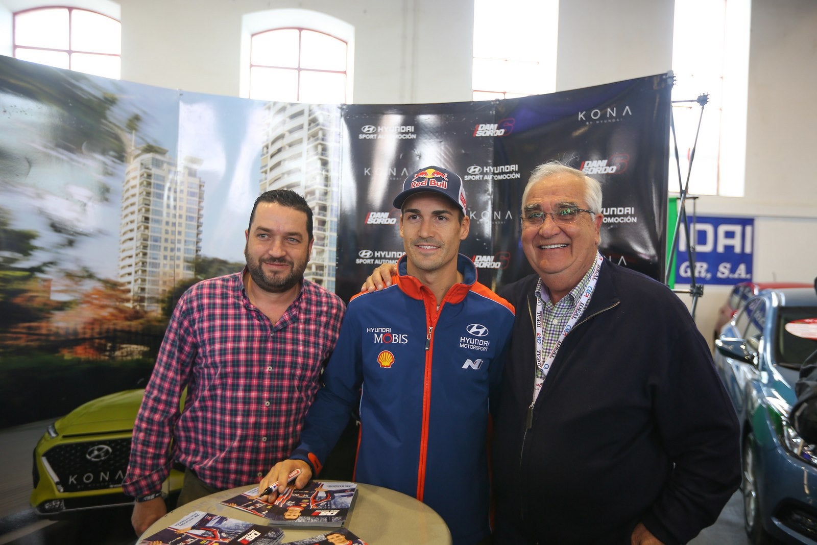 IDEAL ponía ayer punto y final al mayor certamen dedicado al mundo del automóvil de la provincia