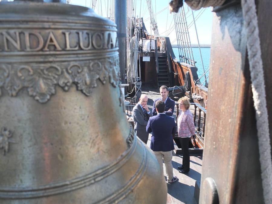 El Galeón Andalucía y la Nao Victoria esperan en el Puerto la visita de los almerienses