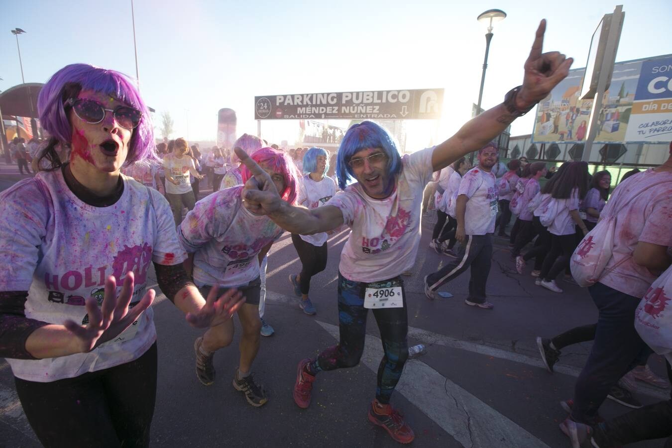 La carrera 'Holi Life' llena de color Granada