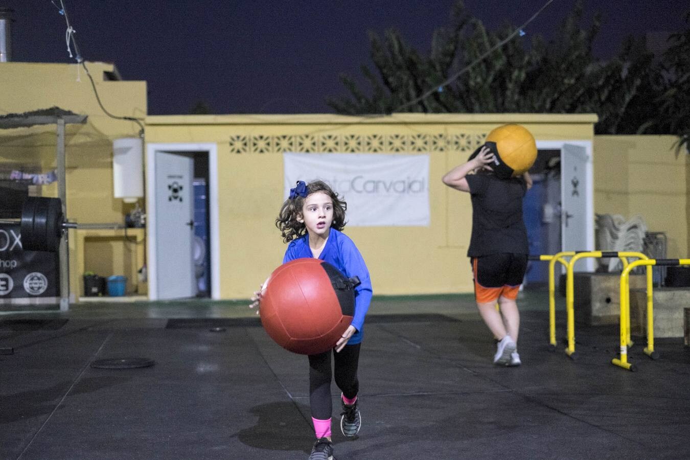 El Box 23 de Motril ha lanzado el programa Crossfit Kids, un proyecto que acerca este deporte americano a una juventud que necesita reencontrarse con la actividad física diaria