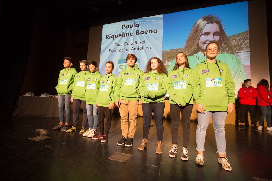 La III Gala del Deporte Blanco premió al corredor olímpico junto con el Centro de Alto Rendimiento y el profesor Pablo Gómez