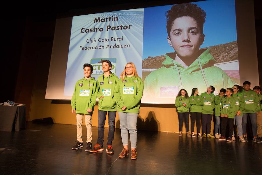 La III Gala del Deporte Blanco premió al corredor olímpico junto con el Centro de Alto Rendimiento y el profesor Pablo Gómez