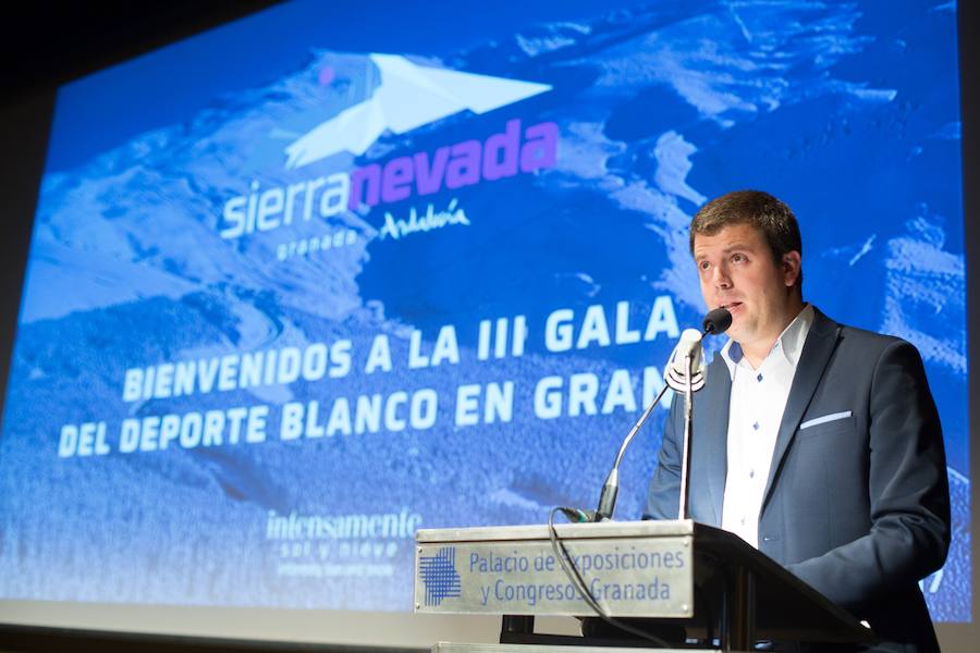 La III Gala del Deporte Blanco premió al corredor olímpico junto con el Centro de Alto Rendimiento y el profesor Pablo Gómez