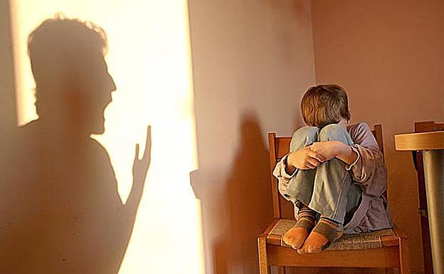 Mes y medio de cárcel y año y medio de alejamiento por dar una bofetada a su hijo en Jaén