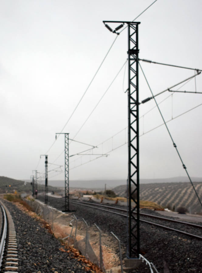 De la Serna señaló este miércoles en el Congreso que «dentro de unos meses» podrán volver los trenes, sin precisar ningún plazo