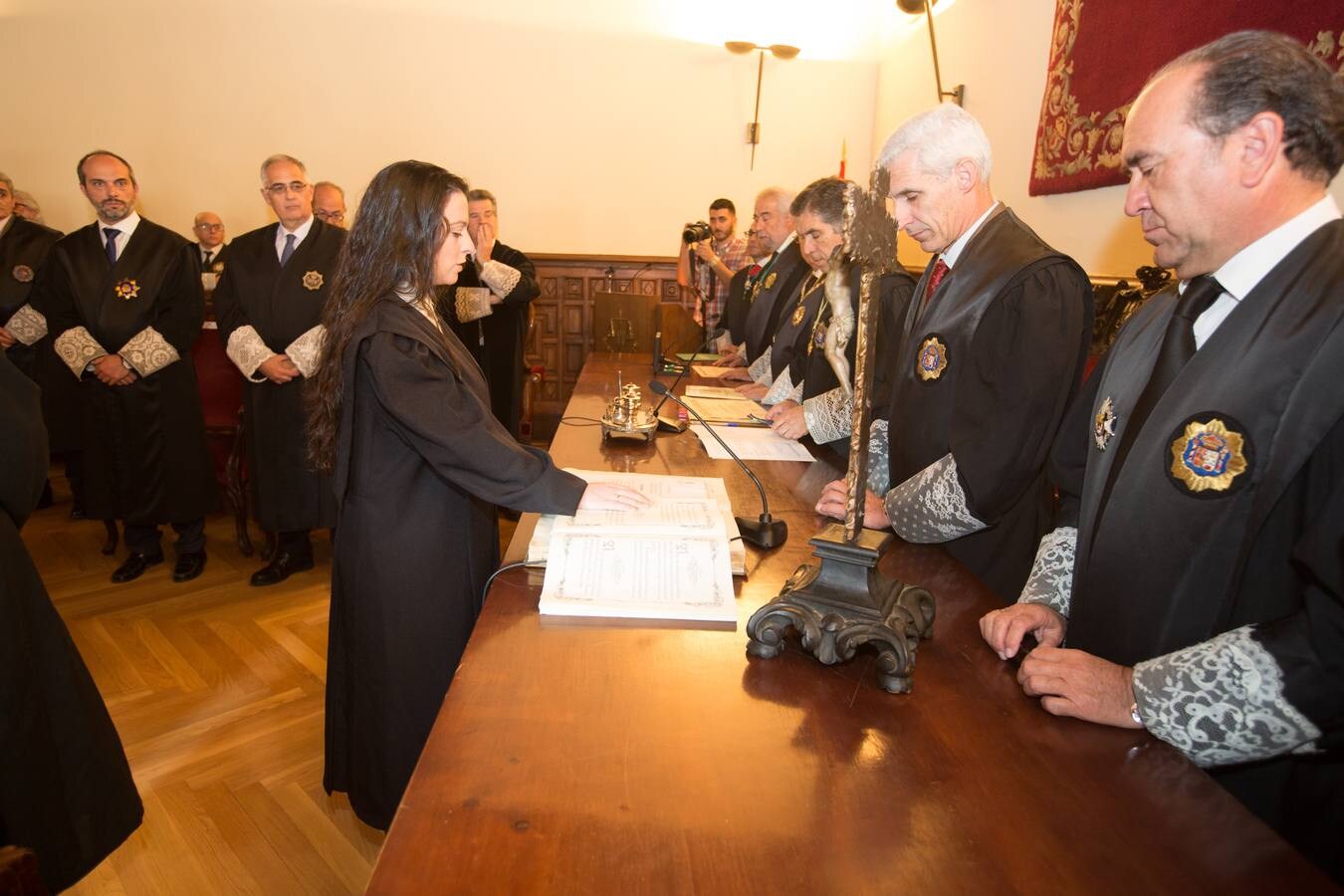 Medalla de Oro al Mérito Profesional para José Esteban Sánchez Montoya en el acto institucional del Colegio de Graduados Sociales de Granada