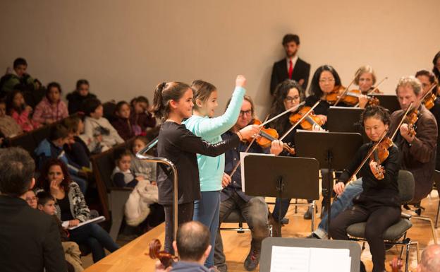 La Orquesta Ciudad de Granada combinará los conciertos didácticos con visitas al museo de la Alhambra