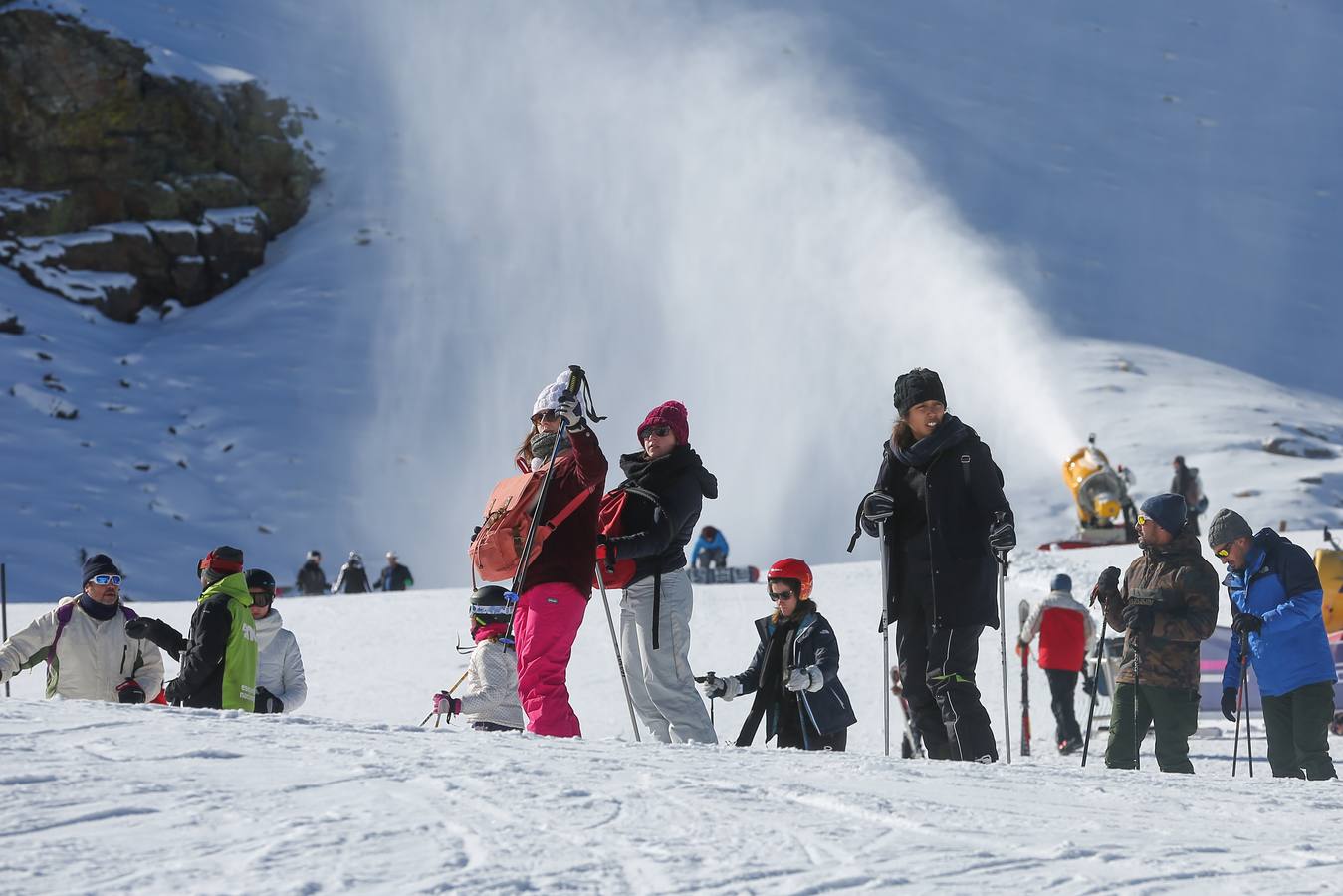 Sierra Nevada abrirá este puente el mayor desnivel esquiable de España con la pista 'El Río