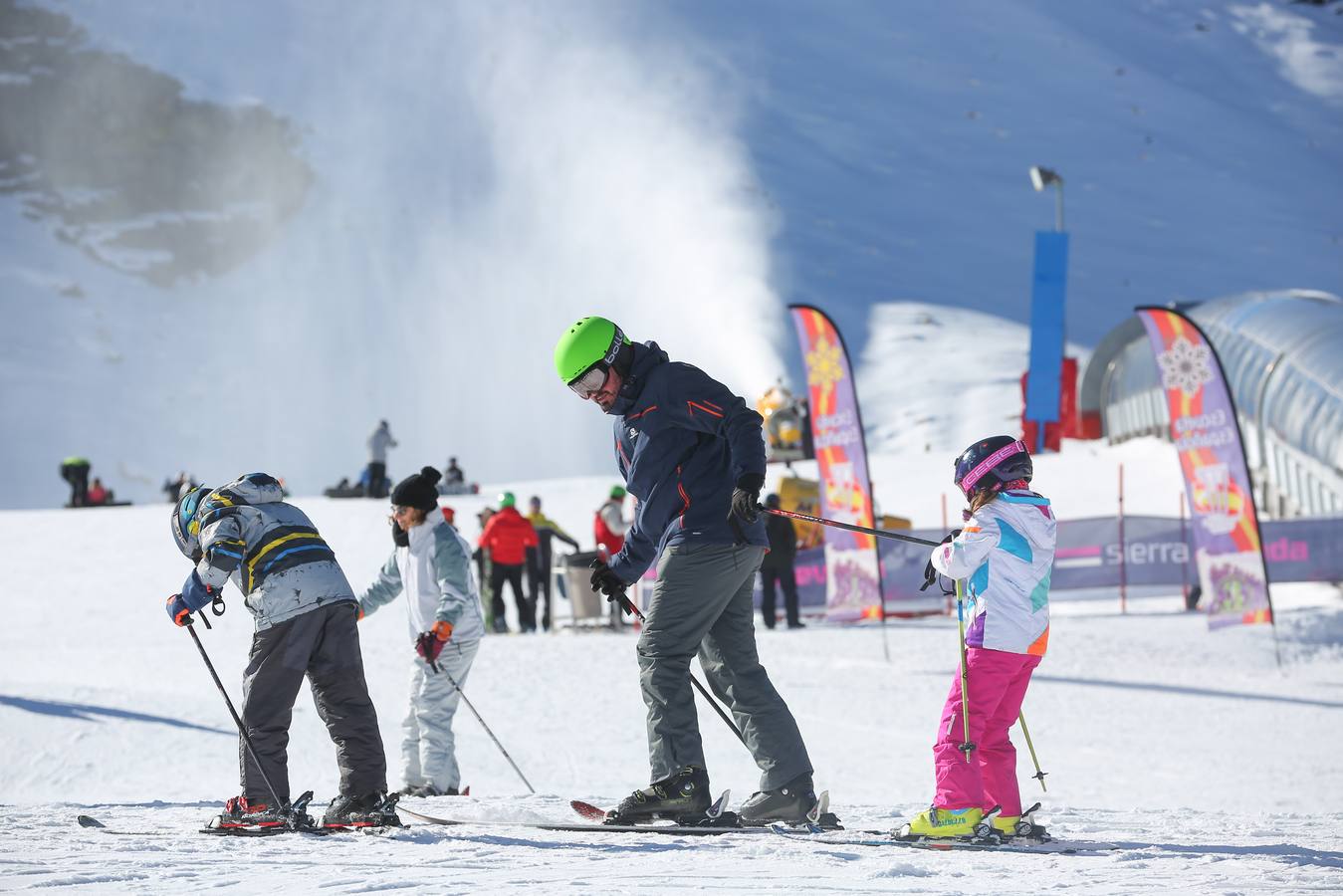 Sierra Nevada abrirá este puente el mayor desnivel esquiable de España con la pista 'El Río