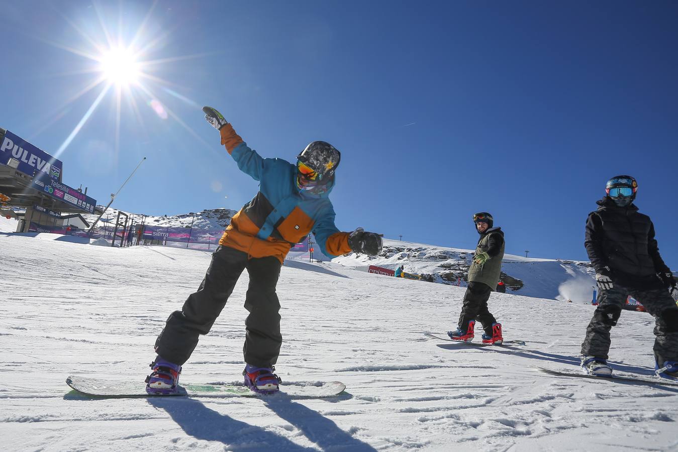 Sierra Nevada abrirá este puente el mayor desnivel esquiable de España con la pista 'El Río