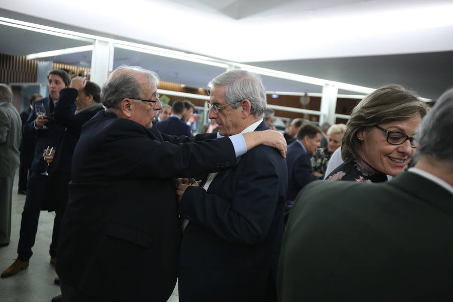 En buena compañía tras la entrega de los premios IDEALES