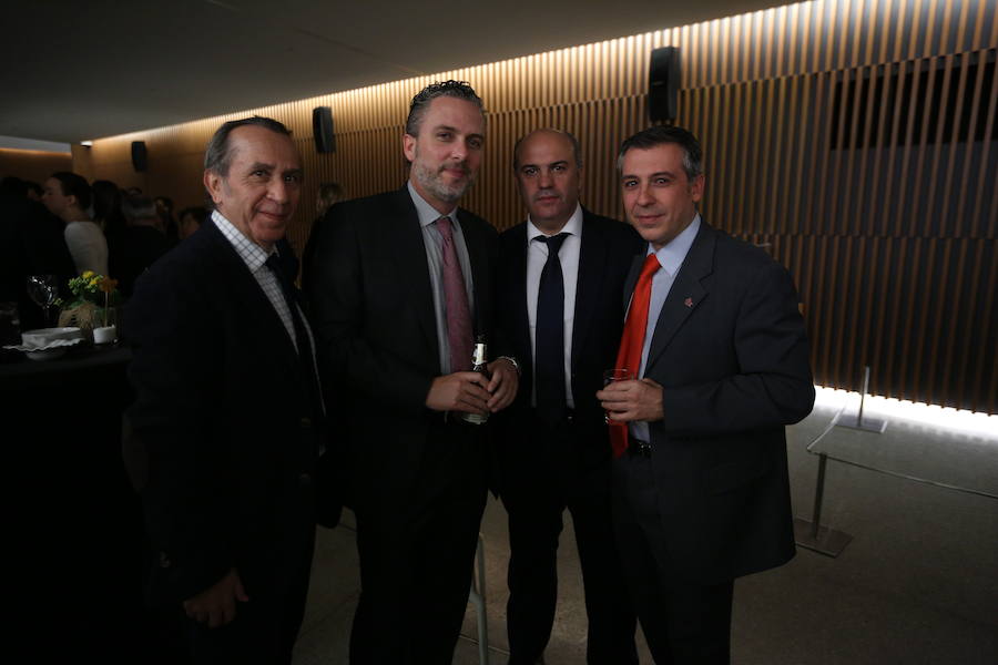 En buena compañía tras la entrega de los premios IDEALES