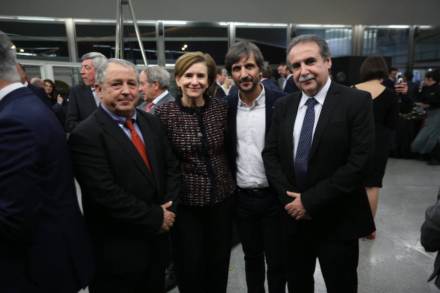 En buena compañía tras la entrega de los premios IDEALES