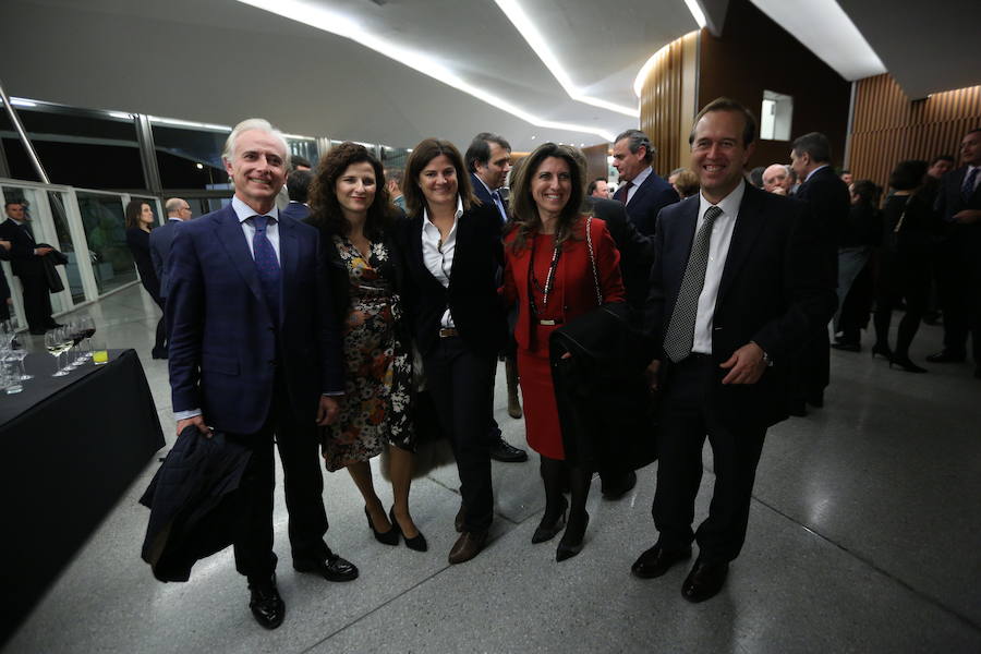 En buena compañía tras la entrega de los premios IDEALES