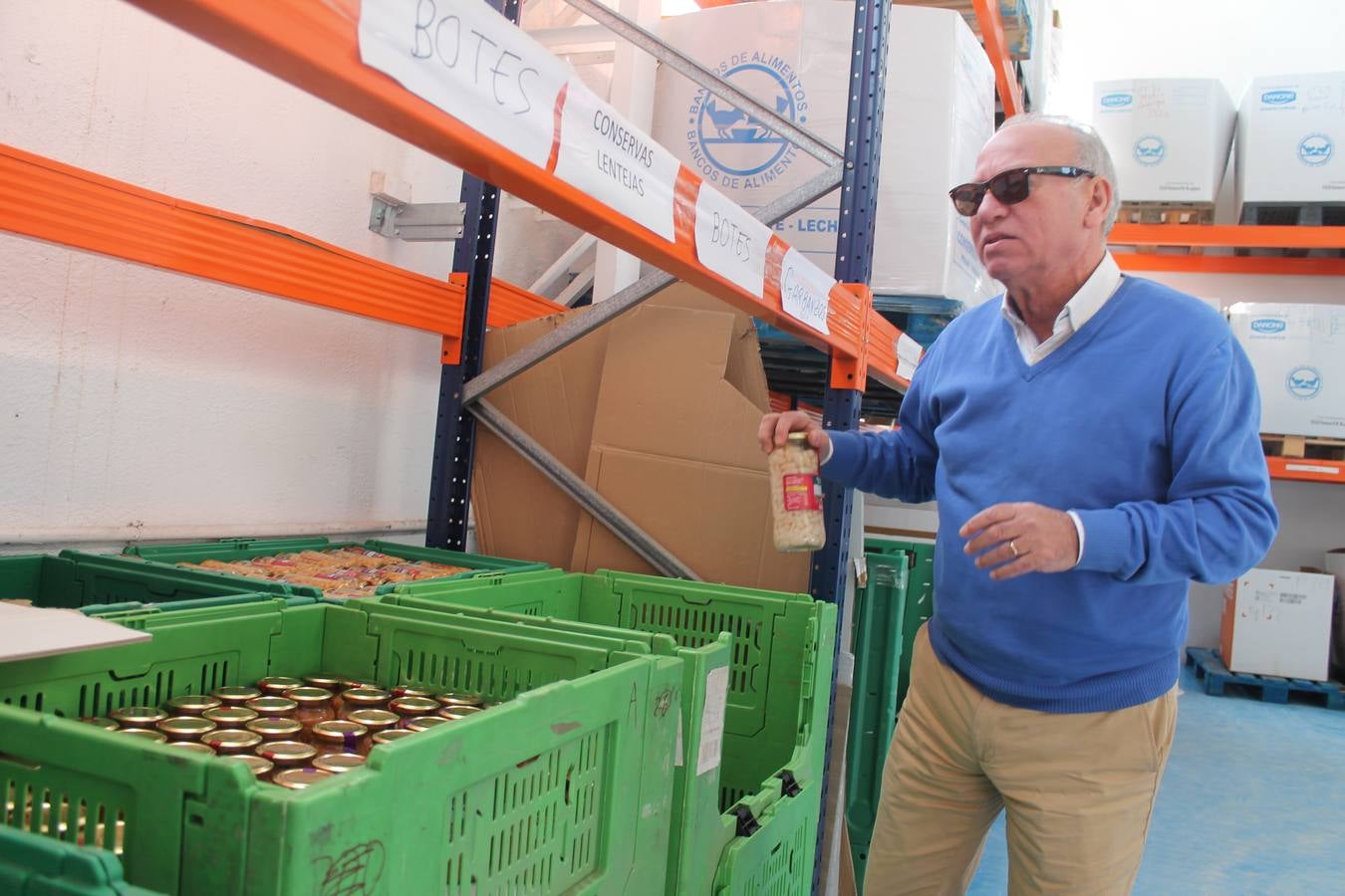 La clasificación de los productos y su puesta a punto para ser repartidos centran las tareas de esta semana | Habrá que esperar al martes para conocer el balance final de la campaña, pero todo apunta a que se logrará la meta de 175.000 kilos